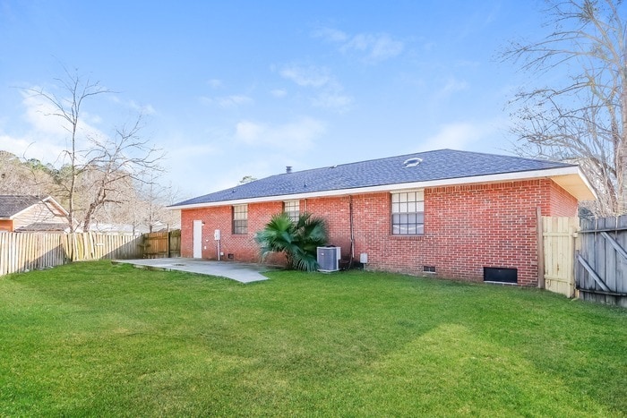 Building Photo - 102 Inverness Ct