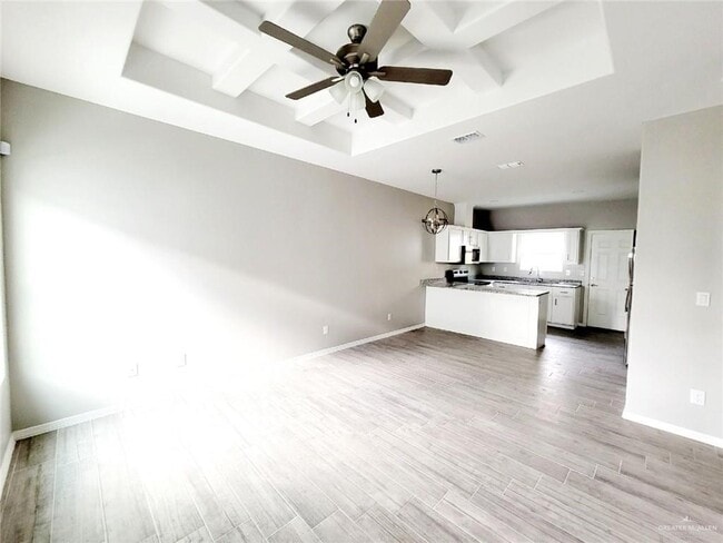 Building Photo - 15 Davenport St