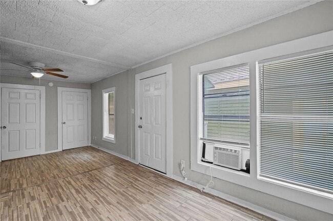 Primary Photo - 3116 Avenue L