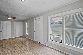 Building Photo - 3116 Avenue L