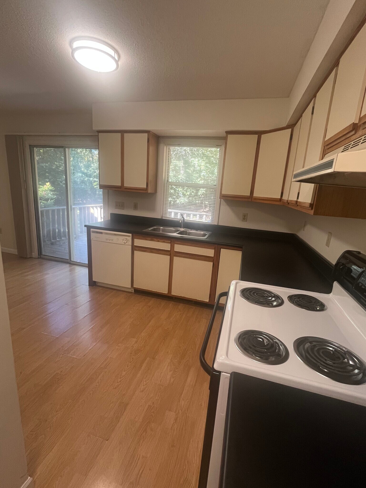 Building Photo - 5 Werner Ct