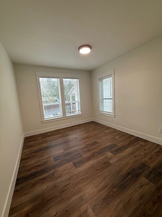 Building Photo - New Construction 4-bedroom 4 Bath Dundee OR 97115