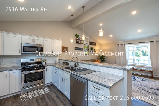 Building Photo - 2916 Walter Rd