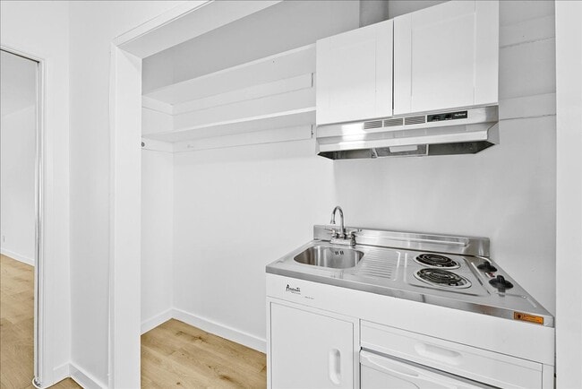 Building Photo - 11661 Erwin St