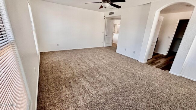 Building Photo - 12934 W Holly St