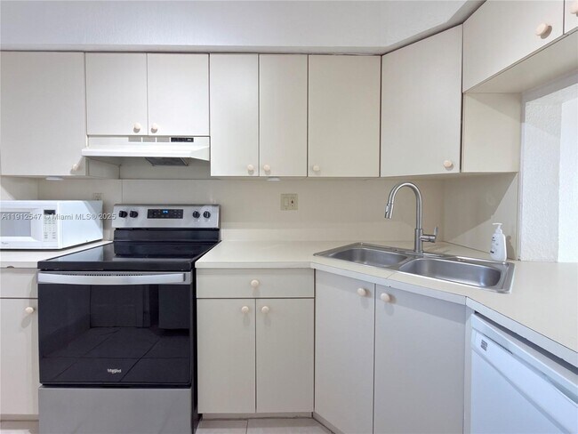 Building Photo - 8500 NW 8th St