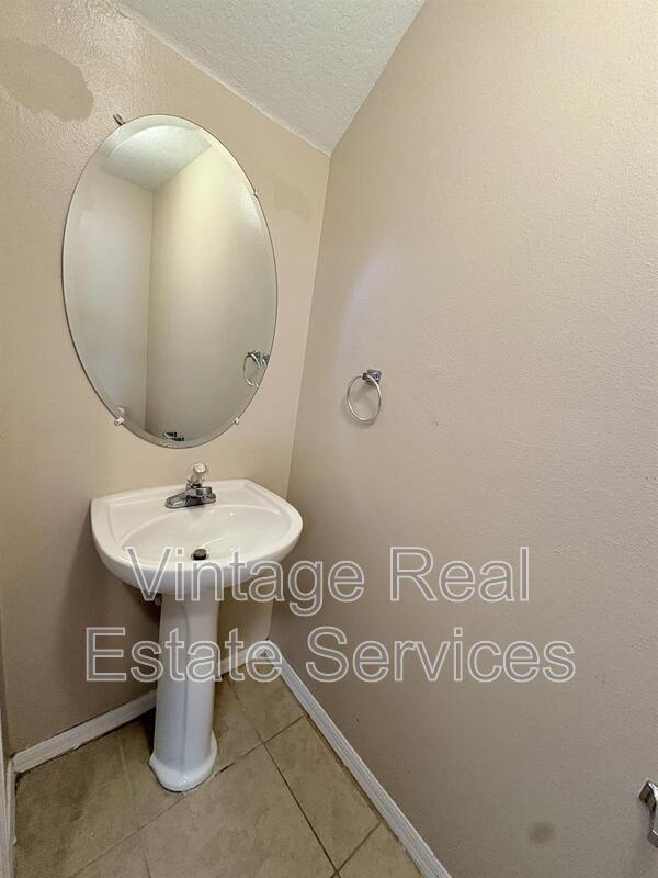 Building Photo - 12007 Peach Grv Ct