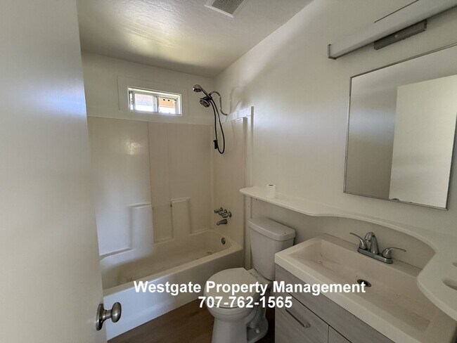 Building Photo - 1340 Ramona Ln