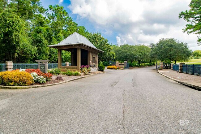 Building Photo - 18269 Colony Dr Dr