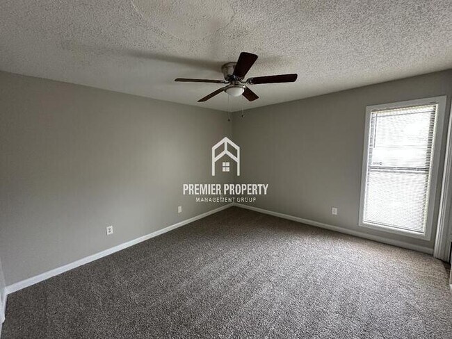 Building Photo - 4521 W Fawn Hollow Cir