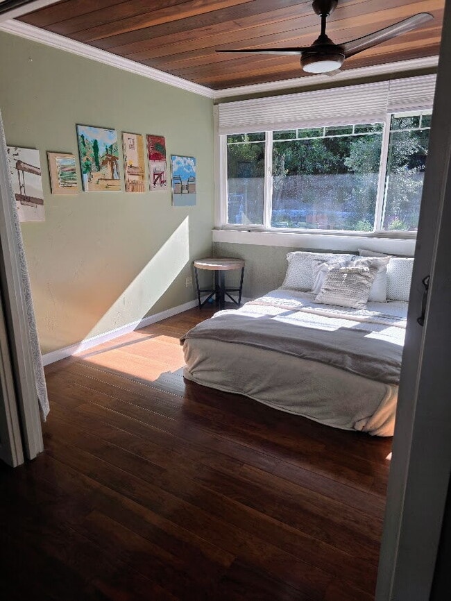 Building Photo - Breathtaking Home offers flexible living with bonus rooms ideal for an office, art studio, gym, o...