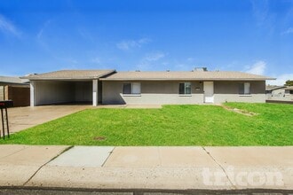Building Photo - 8102 W Heatherbrae Dr