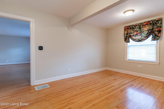 Building Photo - 4011 Hycliffe Ave
