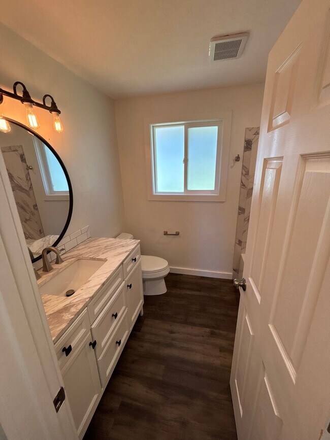 Building Photo - Charming 3 Bed, 1 Bath Home in Idaho Falls!