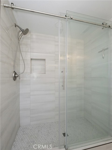 Building Photo - 27665 Longhill Dr