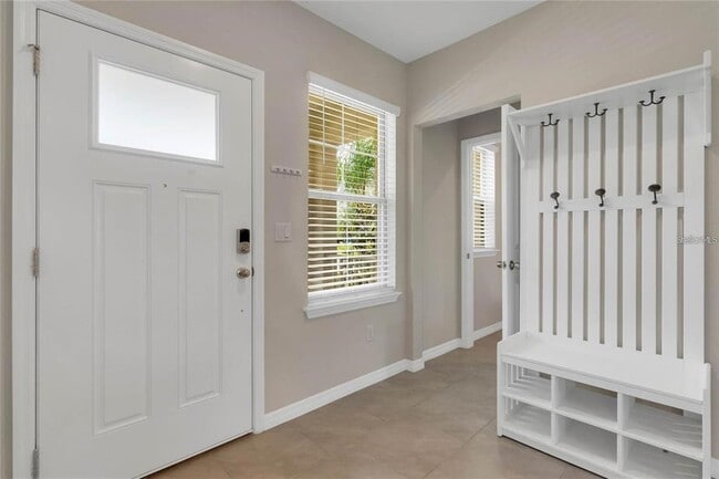 Building Photo - 11062 Great Rock St