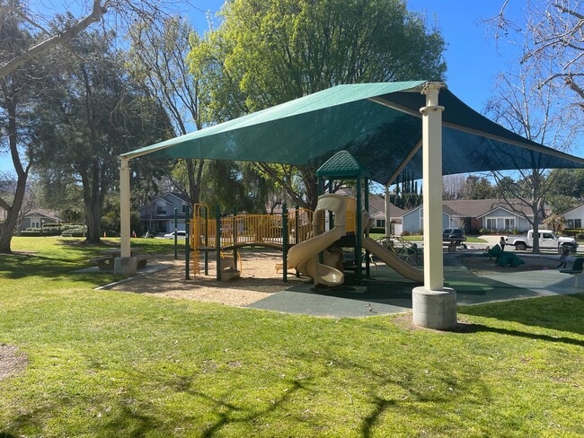 Building Photo - COMING SOON! Single Story 3 Bedroom Home F...