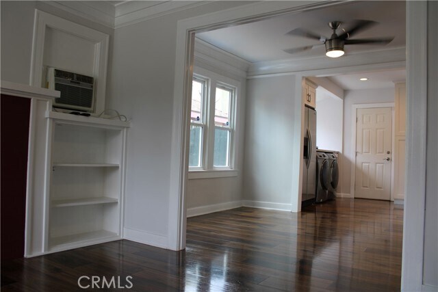 Building Photo - 1655 W 39th St