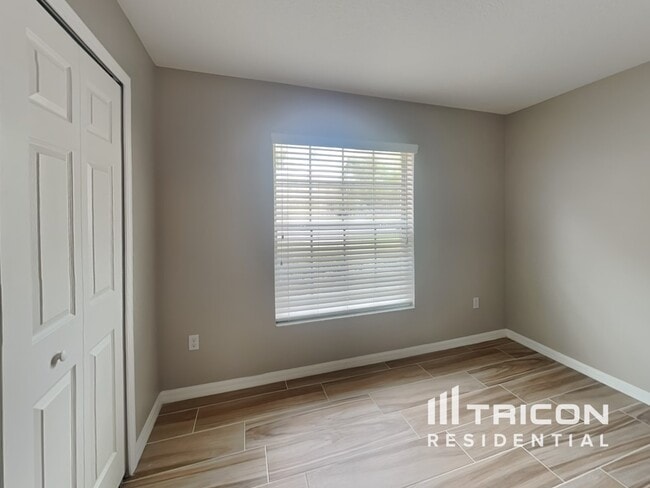 Building Photo - 12522 Cricklewood Dr