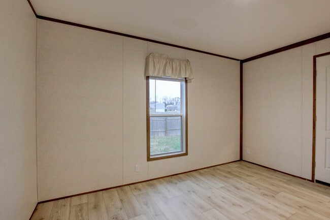 Building Photo - 295 Seays Rd