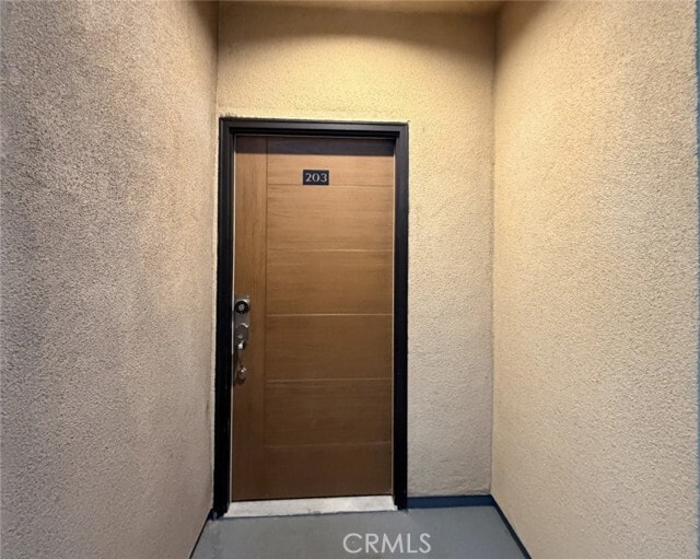 Building Photo - 511 N Azusa Ave