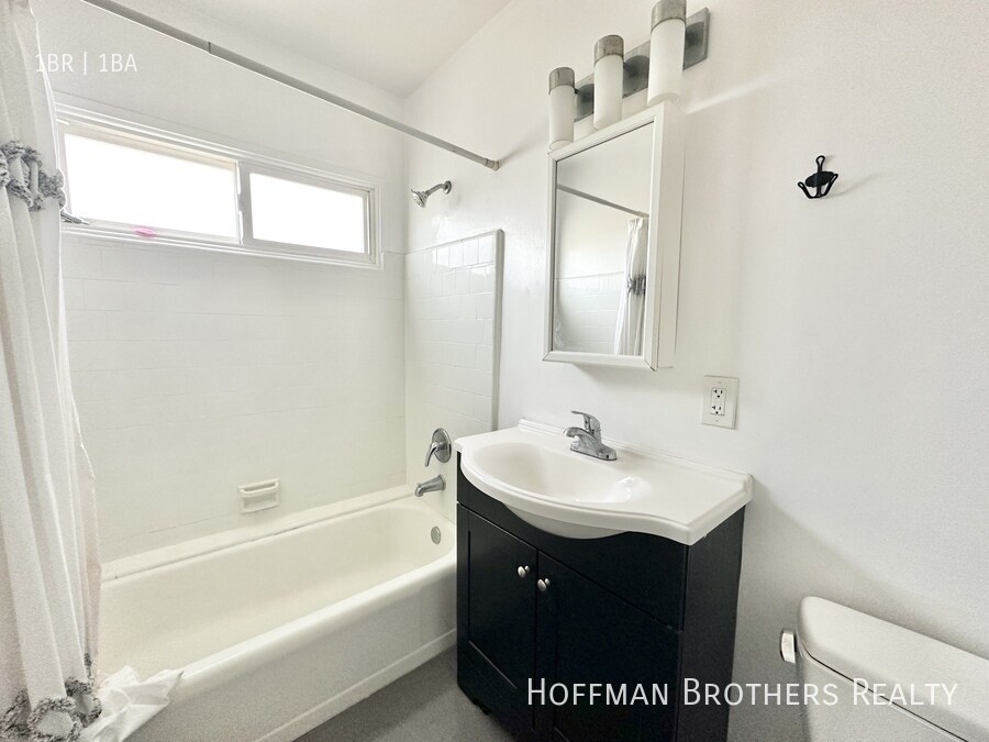 Building Photo - 3601 Westwood Blvd