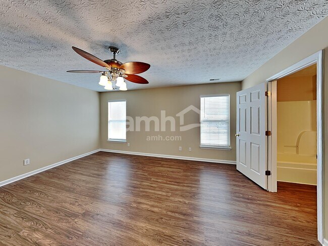 Building Photo - 5954 Courtney Pl