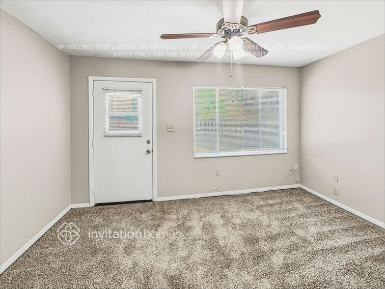 Building Photo - 4205 Gray Squirrel Ln
