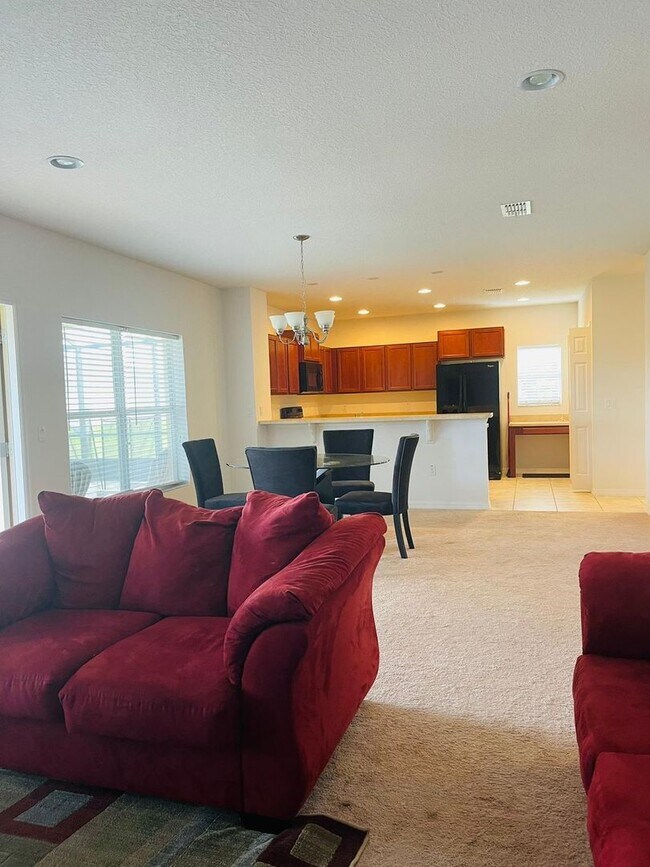 Building Photo - Brand new 4 bed 2 1/2 bath house in gated ...