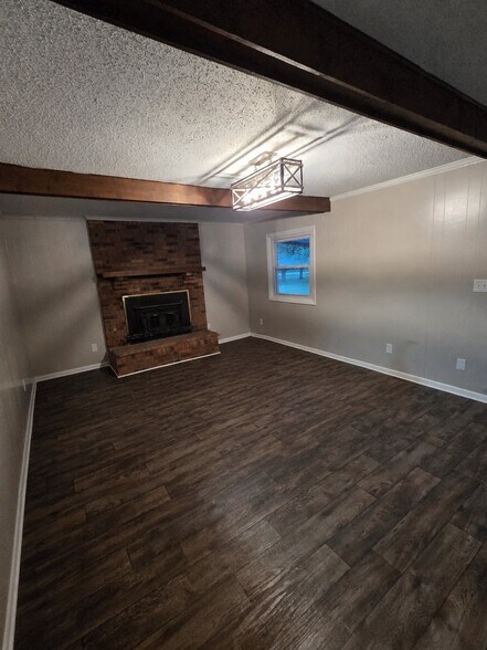 Building Photo - 515 Lillard Rd