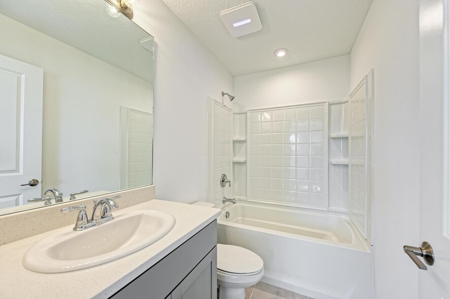 Building Photo - 6354 Fairmont Ln