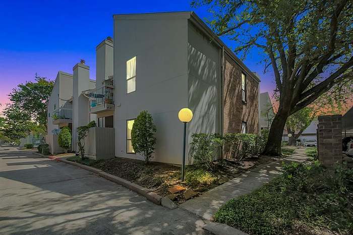 Building Photo - 7950 N Stadium Dr