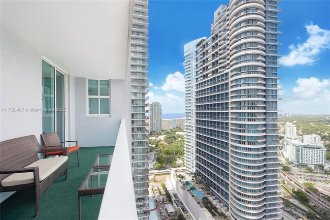 Building Photo - 1250 S Miami Ave