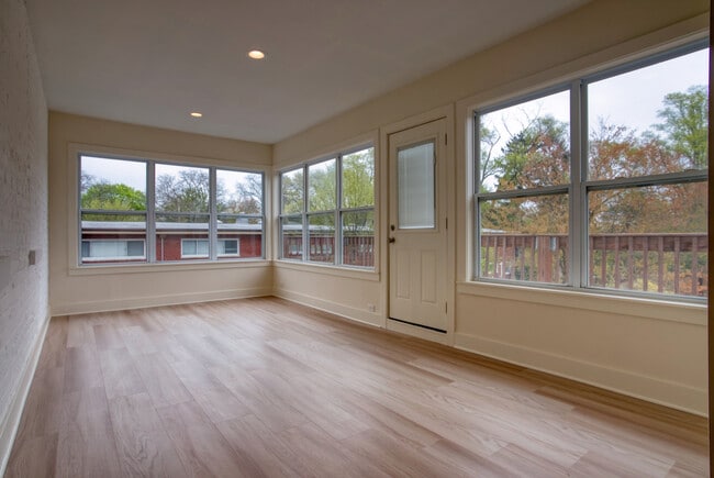 Building Photo - 418 Ridge Rd