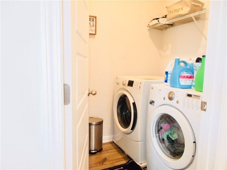 Building Photo - 612 Auburn Crossing Dr