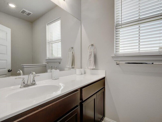 Building Photo - 7913 Mellencamp Dr