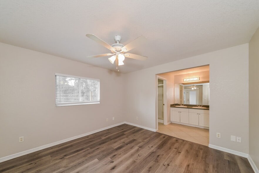 Building Photo - 1159 Montana Ln