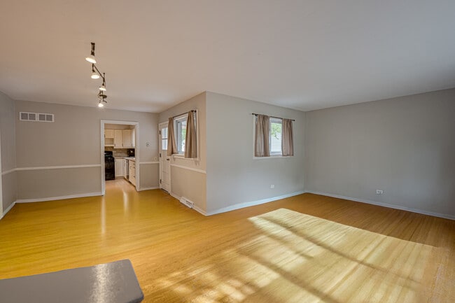 Building Photo - 1127 Santa Rosa Ave