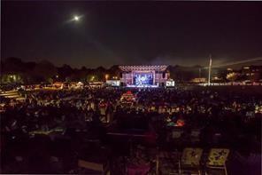 Building Photo - 9040 Main St