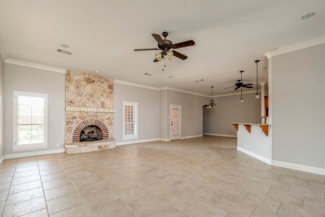 Building Photo - 2903 Savoy Pl