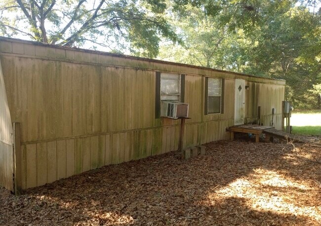 Building Photo - 2 Bedroom Mobile Home in Iva