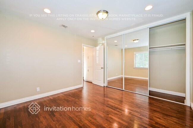 Building Photo - 7800 Radford Ave