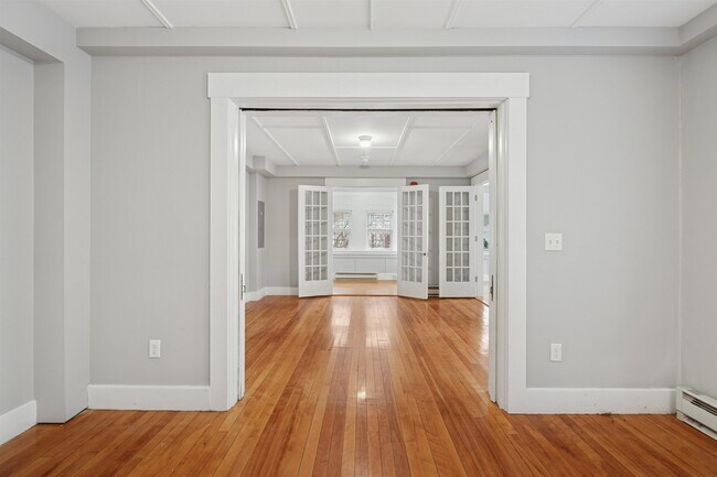 Building Photo - 3 Merrimack St