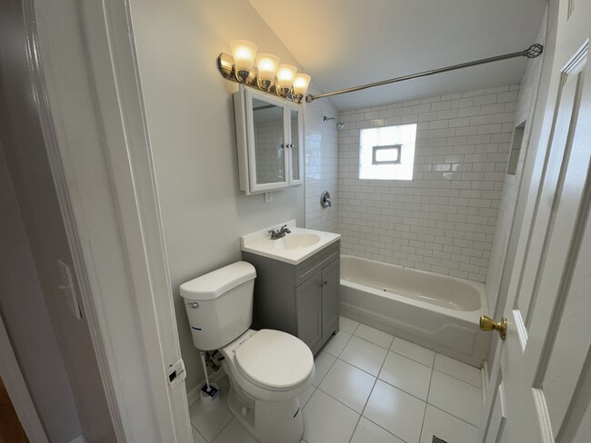 Building Photo - 1461 W 114th Pl