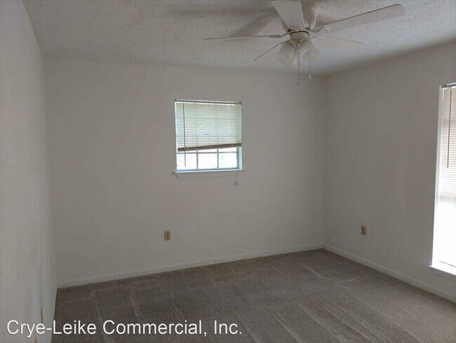 Building Photo - 2 br, 1.5 bath House - 3712 Chula Vista Drive