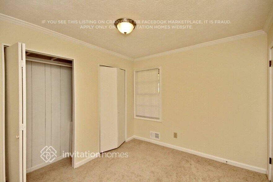 Building Photo - 4412 Bryant Dr SW