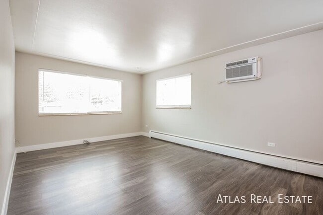 Building Photo - 3150 N Harlan St