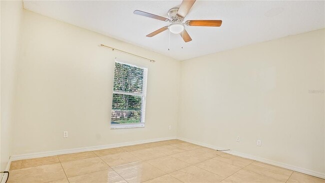 Building Photo - 774 Princeton Dr