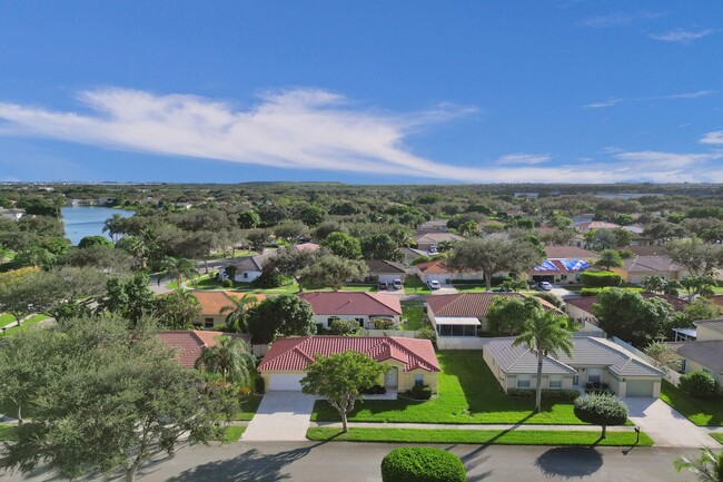 Building Photo - Great Single Family Home in Miramar