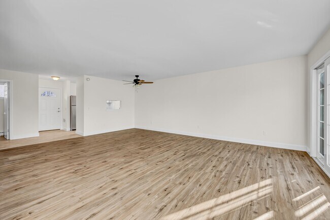 Building Photo - 113 Park Ave